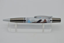 Load image into Gallery viewer, B-17E WWII WARBIRD PEN With Authentic Metal From The "DESERT RAT" B17 FLYING FORTRESS Embedded into the Pen, Historic