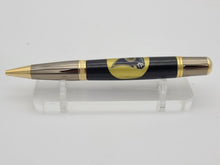 Load image into Gallery viewer, LA RAMS BEER BOTTLE CAP PEN, HANDMADE, BALLPOINT LIMITED CUSTOM